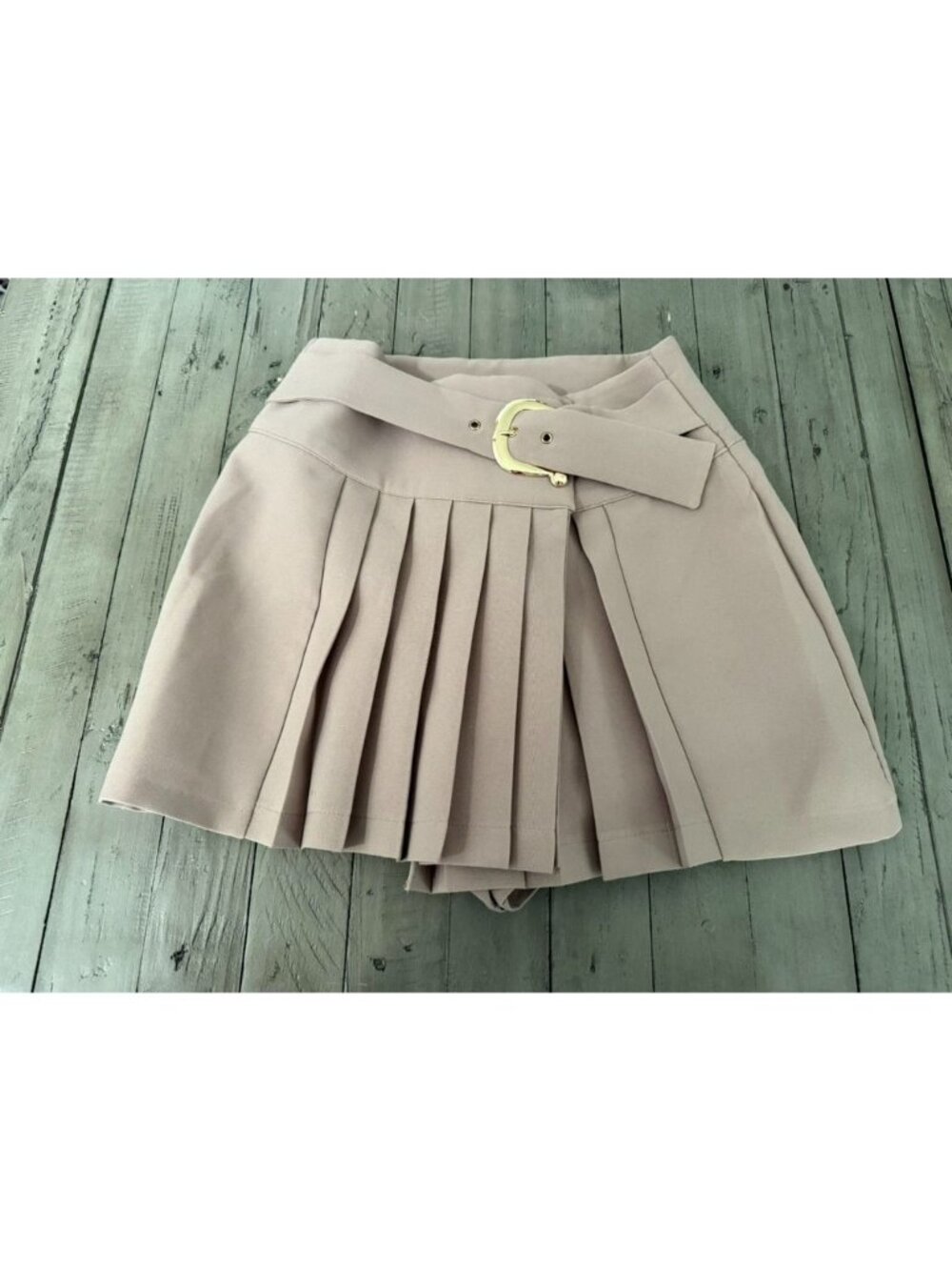 Storets Tan Skort Medium
